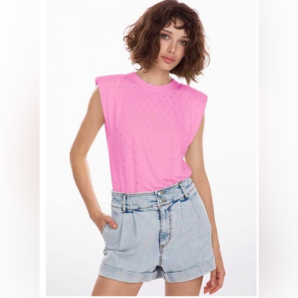 NWOT Generation Love Medium Pink Muscle Top. 💕